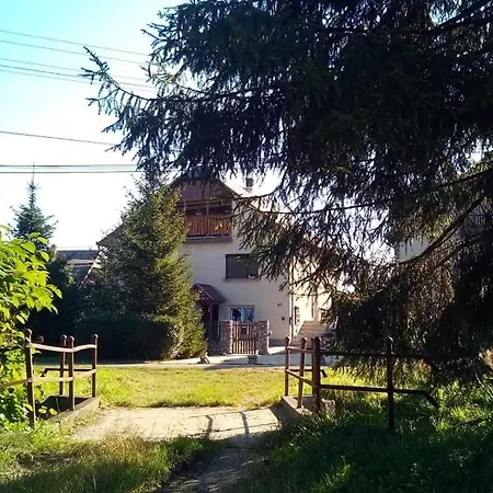 Πανσιόν Fenyofa Vendeghaz 3*